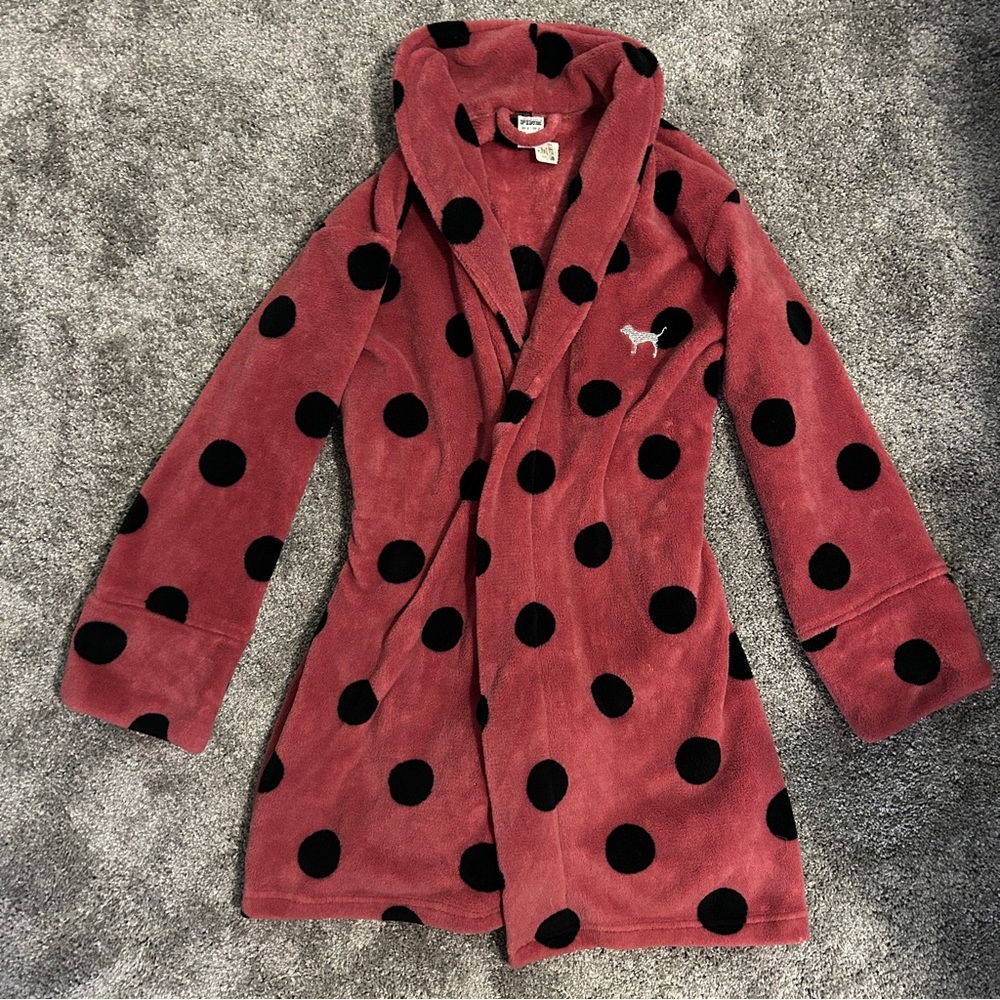 mauve and black polka dot robe